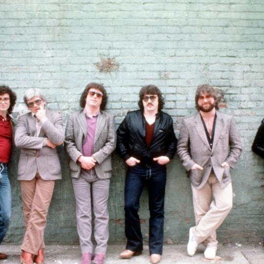  MAY 1982: Rock group Toto (L-R Steve Porcaro, David Hungate, Steve Lukather, Bobby Kimball, David Paich and Jeff Porcaro) pose for a portrait in May 1982 in los Angeles, California (Photo by Michael Ochs Archives/Getty Images)