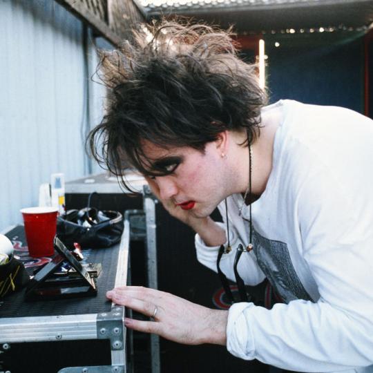 Robert Smith backstage at a Cure show in 1992
