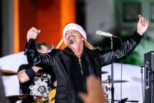 Bret Michaels performs at the 88th Annual Hollywood Christmas Parade on December 01, 2019 in Hollywood, California. (Photo by John Wolfsohn/Getty Images)