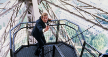 Roger Moore in 'A View to a KIll'