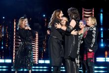 Drew Barrymore inducts The Go-Go's into the Rock & Roll Hall of Fame