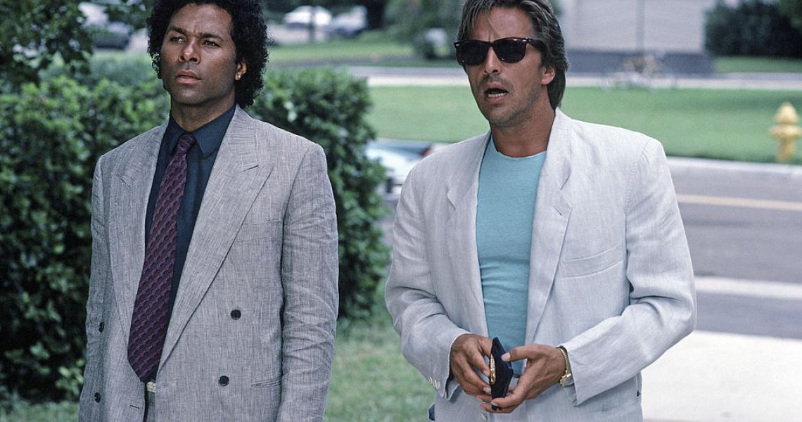  "The Dutch Oven" Episode 4 -- Air Date 10/25/1985 -- Pictured: (l-r) Philip Michael Thomas as Detective Ricardo 'Rico' Tubbs, Don Johnson as Detective James 'Sonny' Crockett (Photo by NBCU Photo Bank/NBCUniversal via Getty Images via Getty Images)